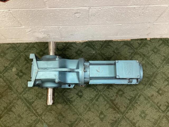 3000 RPM, SEW-Eurodrive #K77DY90LBTH, Gearbox w/ Motor, 400 Volts - Image 5