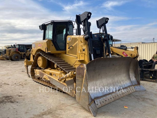 Caterpillar D7-17, Crawler Dozer, 641 hours, S/N: CM900362, 2023 - Image 2