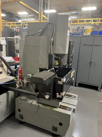 Sodick #MoldMaker-3, die sinker Electrical Discharge Machine, Neuro Fuzzy II 40 CNC controls, 23.6" x 11.8" - Image 4