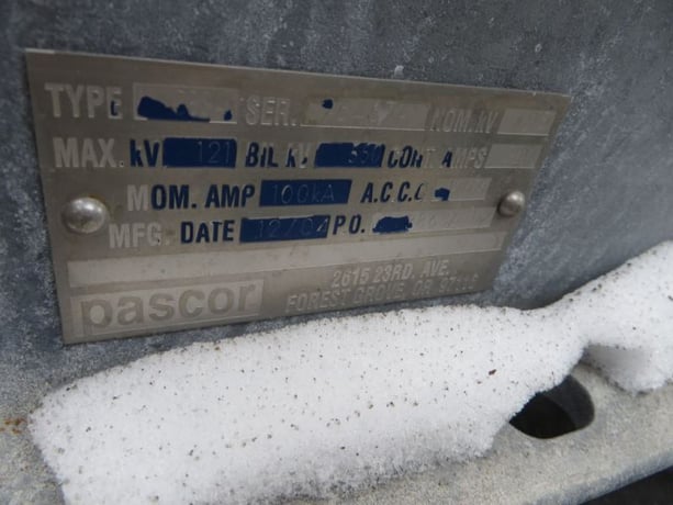 2000 Amp. PASCOR, CBSA, 115 KV., HORIZONTAL MT, CENTER BREAK, UNUSED - Image 3