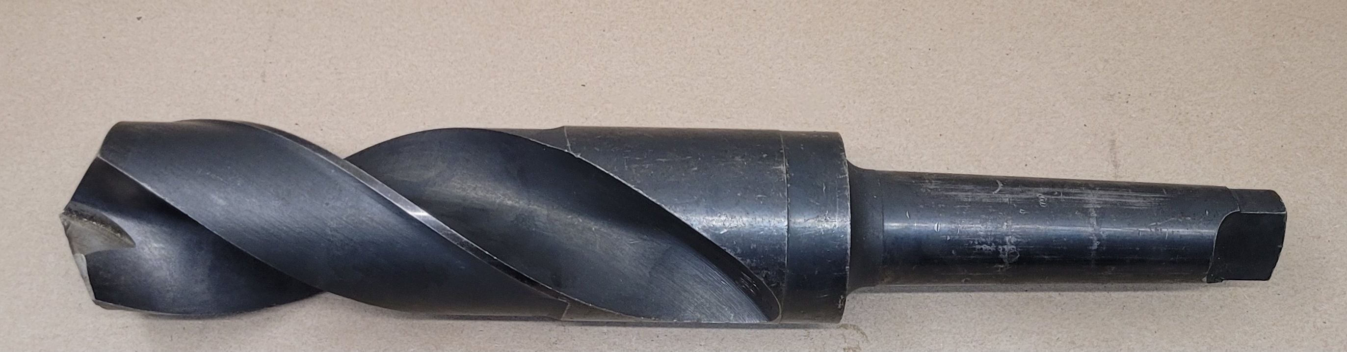 Chicago Latrobe 2-61/64 - 5MT SHANK TWIST DRILL - Image 2