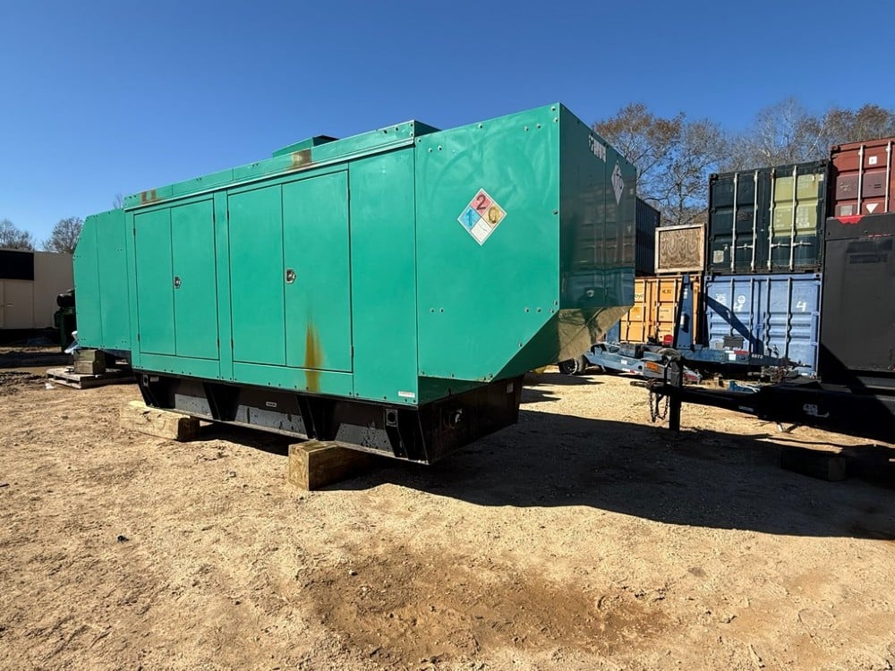 250 KW Cummins #DQAD, QSM11 Generator Set, sound attenuated enclosure, w/Base Tank, Tier 2, 120/208 Volts - Image 2