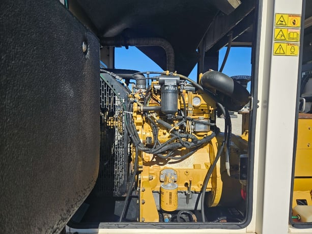 30 KW Caterpillar #XQ30, standby diesel generator set, Tier 4, sound attenuated enclosure - Image 7