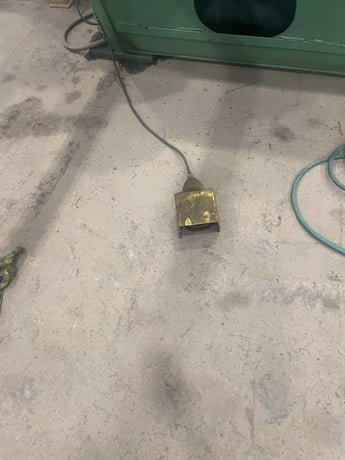 1/2" x 10' Pearson, hydraulic shear, power back gauge with Analog Numerical readout - Image 4