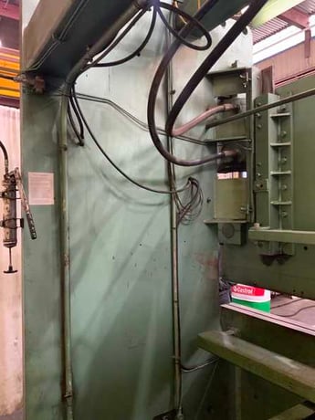 240 Ton, Betenbender #10-240T, hydraulic press brake, 10' overall, 102" between housing, 6" stroke, 30 HP - Image 5