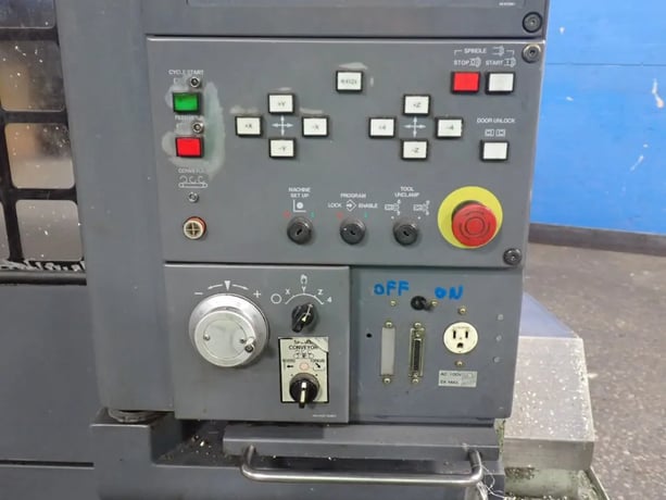 Mazak #MTV-515/40N, CNC Vertical Machining Center, w/Chip Conveyor, 640M Controller, (2) 21" x 51" T-Slot - Image 4