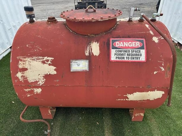 500 gallon Pee Dee Tank, Above-Ground Horizontal Storage Tank, saddle-mounted - Image 3