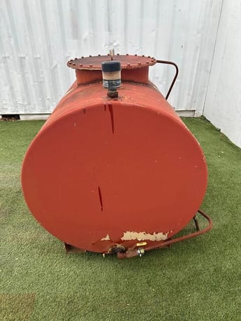 500 gallon Pee Dee Tank, Above-Ground Horizontal Storage Tank, saddle-mounted - Image 4