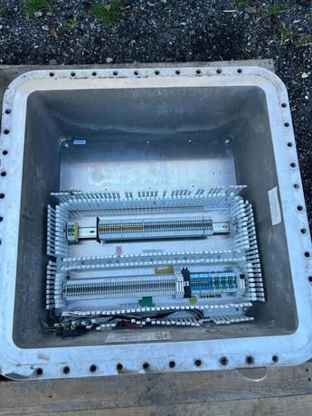 Killark #EXB-242410-N34, Explosion Proof Electrical Enclosure, 15 amps, 120 VAC, 1PH - Image 6