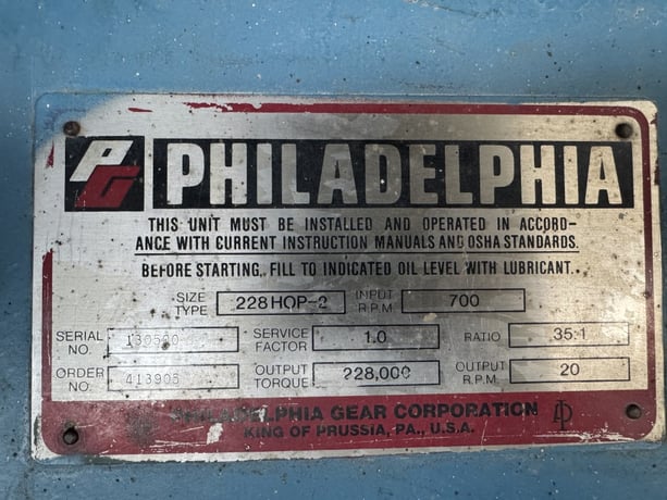 16" x 42" Farrel, 2-Roll Rubber Mill, 75 HP @ 705 RPM Reliance motor, Philadelphia gearbox, 35:1 ratio, 480 - Image 2