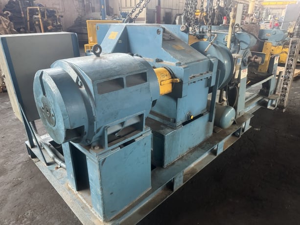 16" x 42" Farrel, 2-Roll Rubber Mill, 75 HP @ 705 RPM Reliance motor, Philadelphia gearbox, 35:1 ratio, 480 - Image 10