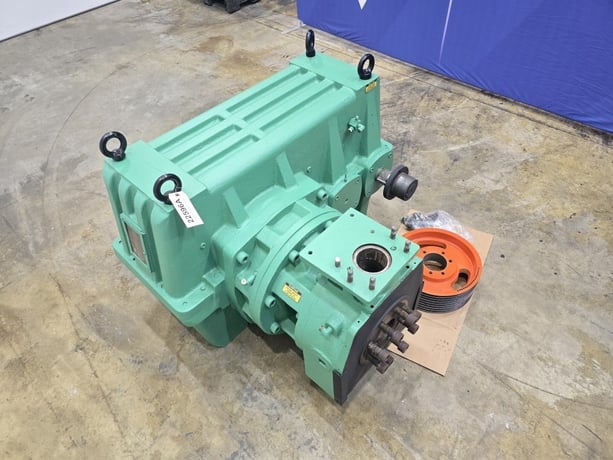 105 HP, Davis Standard #350H-III, gearbox, 17.36:1 ratio, 1.5 service factor, came off 3.5" extruder - Image 8