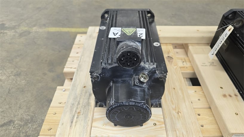 Bosch Rexroth Bosch #MKD112B-024-GG0-BN, permanent magnet servo motor, 1999 - Image 3