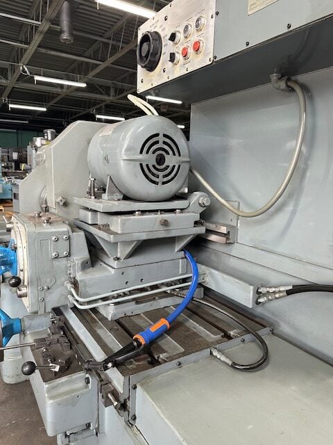 Heald Cincinnati Milacron #273A, universal internal grinder, 6-jaw chuck, workhead sine bar, hydrostatic ways - Image 2