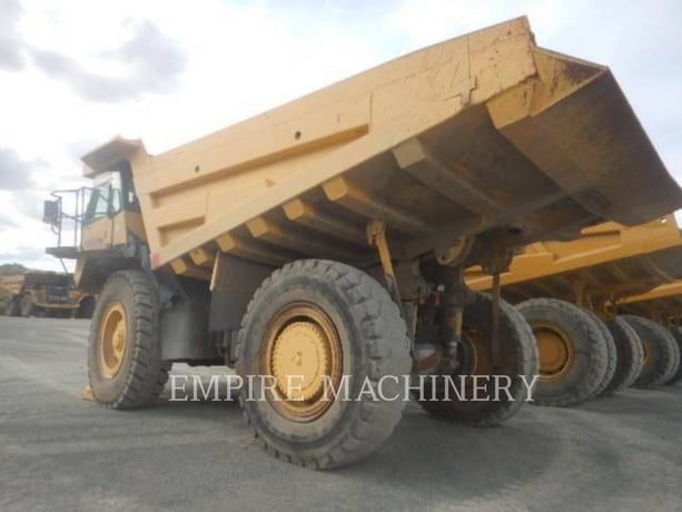 Komatsu Ltd. HD785-7, Off Highway Truck, 49163 hours, S/N: KMTHD023P26007249, 2007 - Image 2