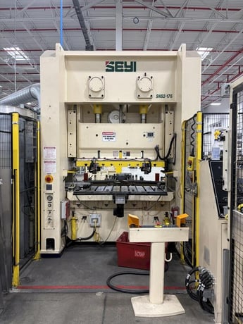 176 Ton, Seyi #SNS2-176, straight side double crank press, 5.1" stroke, 15.7" Shut Height, 3.94" adj., 40-88 - Image 1