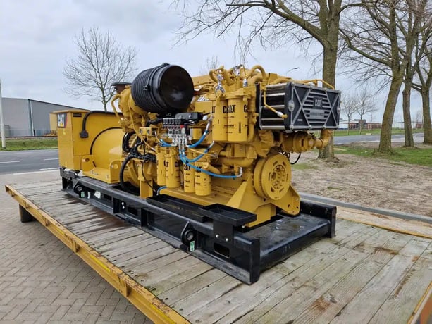 910 KW Caterpillar #C32-Acert, marine diesel generator set, 277/480 Volts, 3-phase, 1333 HP @ 1800 RPM - Image 3