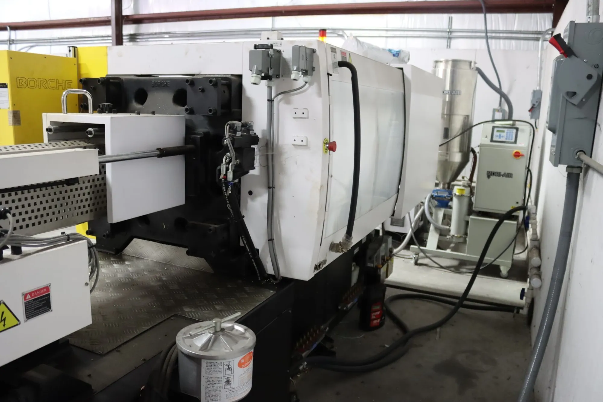 160 Ton, 10.9 oz., Borche #Bi160, servo hydraulic horizontal plastic injection molder, 18.5" x 18.5" tie bar - Image 6