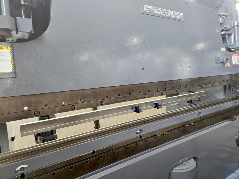 230 Ton, Cincinnati #230AFX12 Autoform, hydraulic press brake, 14' overall, 150" between housing, 10" stroke - Image 9