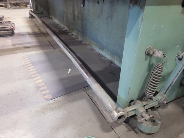 3/8" x 14' Cincinnati Shaper # 4314, power squaring shear, 1-1/8" x 5" x 172" knike, 1965 - Image 10