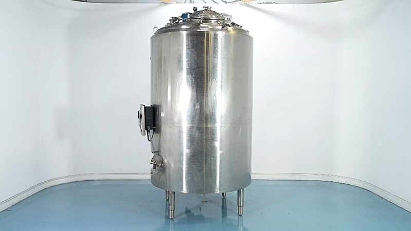 792 gallon DCI #3000L, Stainless Steel jacketed reactor / fermenter, 30 psi / FV @ 300°F, jacket rated 100 - Image 3