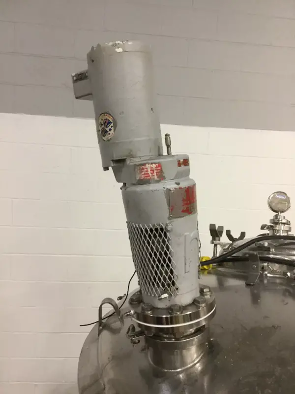 792 gallon DCI #3000L, Stainless Steel jacketed reactor / fermenter, 30 psi / FV @ 300°F, jacket rated 100 - Image 3