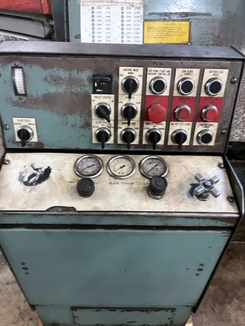 16" x 20" W.f. Wells #F1620, horizontal bandsaw, 1 1/4" x .042" x 15" blade, 60-500 SFPM, roller guides w/ - Image 3