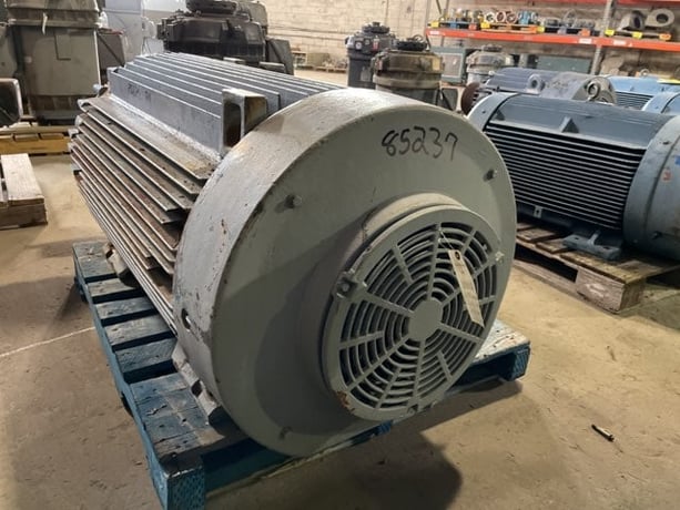 450 HP 1800 RPM General Electric, Frame 5011L, TEFC BB, 2300 Volts - Image 1