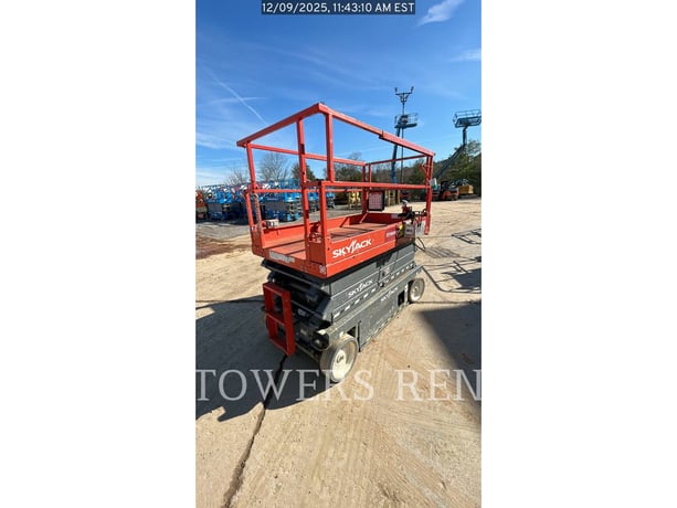 Skyjack, Inc. 2646E, Lift Scissor, S/N: 70043897, 2019 - Image 2