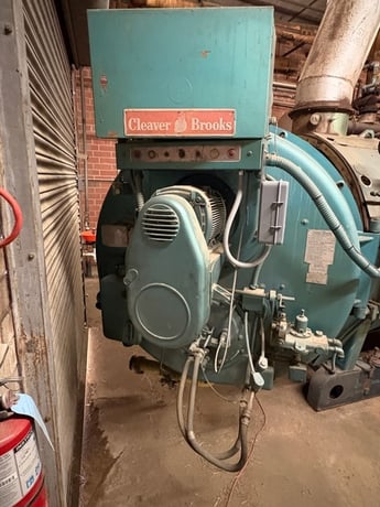 200 HP Cleaver-Brooks #CB100-200, firetube boiler, 150 psi, Honeywell ctrl, 1981 - Image 1