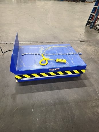 3000 lb. Vestil #EHLTT-3648-3-47, Hydraulic Scissor Lift Table, 48" x 36" platform, 47" raised height, 45&deg; - Image 2