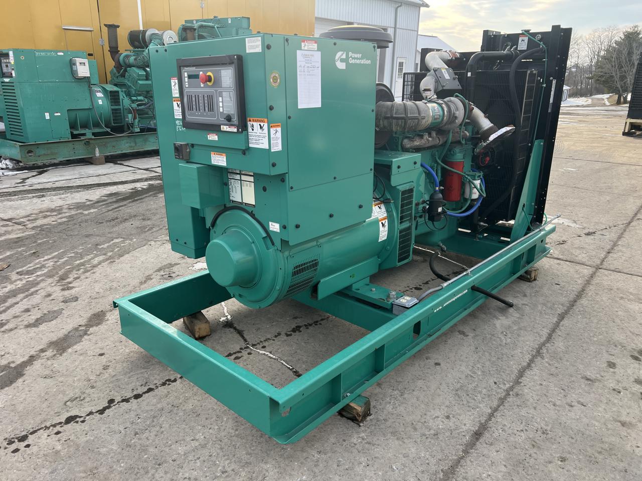 250 KW Onan/Cummins #DQDAA-1321562, Diesel Generator Set, 9 Liter QSL-9 Engine, 1800 RPM, 480 Volts, 876 - Image 2