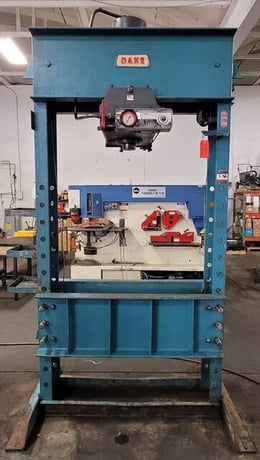 150 Ton, Dake #6-858, air-hyd heavy duty h-frame press - Image 1