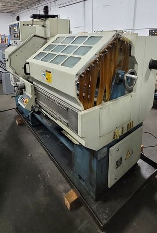 Bridgeport Romi #EZ-Path-S, CNC teach lathe, 18" swing, 10" chuck, 3-jaw, 2" bar, 40" centers, 7.5 HP, 4000 - Image 2