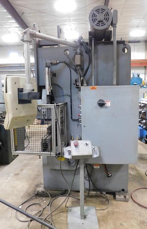 200 Ton, Standard Industrial #AB200-12, CNC hydraulic press brake, 12' overall, 126" between housing, 6" - Image 3