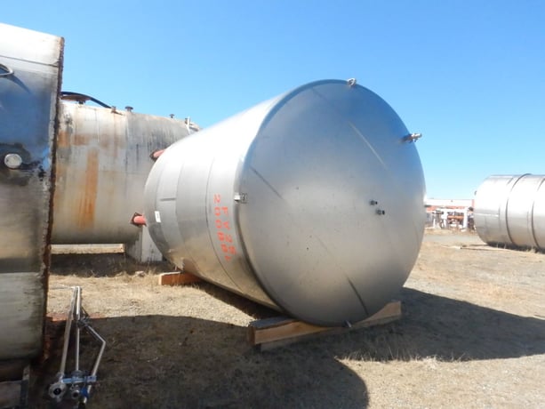 8400 gallon Stainless Steel Jacketed Tank, 10' diameter x 18'-6" height - Image 4