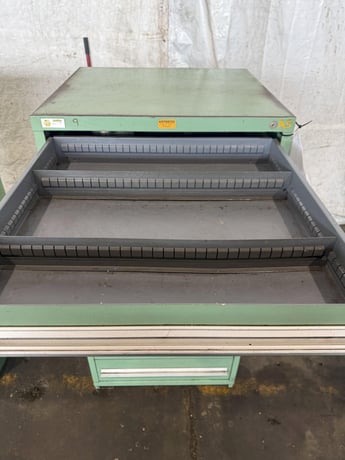9 Drawer Stanley Vidmar cabinet - Image 4