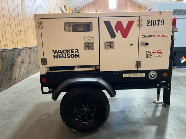 25 KW Wacker Neuson #G25, Portable Rental Grade Diesel Generator, 1800 RPM, Voltage Selector Switch, Kohler - Image 4