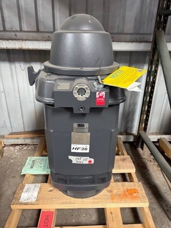 125 HP 1800 RPM U.S. Motors cat: ho125v2slgx, Frame 405TP, weather protected enclosure type 1, VHS, vertical - Image 1