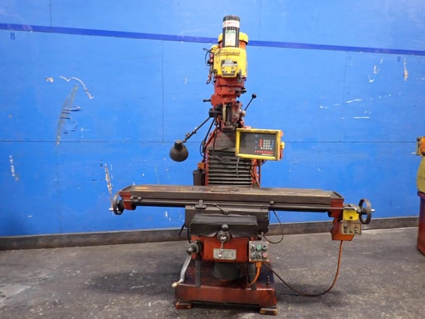 Bridgeport, Vertical Mill, 11" X 58" table, 2 HP, digital read out, 773,275 hours - Image 2
