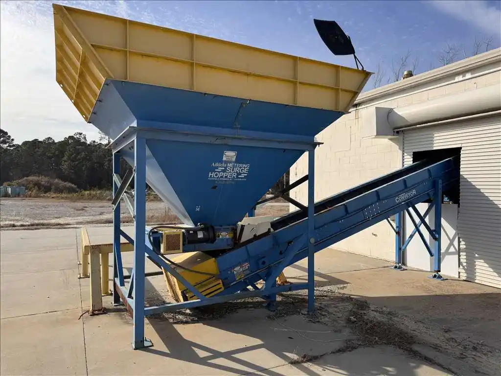 Andela, 20 ton/hr. glass pulverizing line, with surge hopper, pulverizer, trommel screen, label remover - Image 6