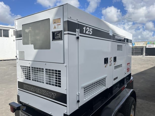 110 KW Multiquip #DCA125SSIU, WhisperWatt Portable Diesel Generator, Isuzu 4HK1X engine, 1800 RPM, 480 Volt - Image 5