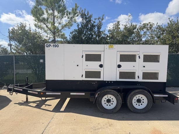 150 KW SWP #QP190, Diesel Generator Set, sound attenuated enclosure, trailer mounted, digital controller - Image 2