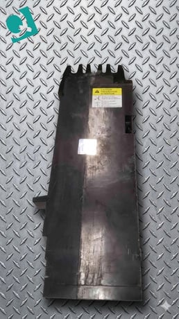 700 Amp. Square D MA36700, I-Line Breaker, Lug to Bus, 600 Volts, 3P - Image 3