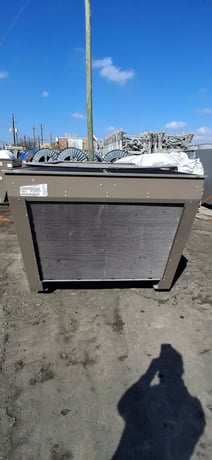 12.5 Ton, York #7J15N24R2B3ACA2A2 Sun Pro 3 Predator RTU package unit, 208/230 V., 3 phase, 60 Hz, gas heat - Image 3