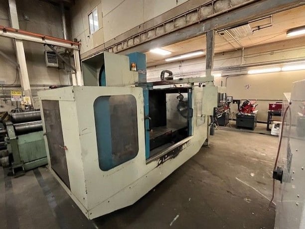 Femco #KFV-40, vertical machining center, 43" X, 22" Y, 22" Z, 10000 RPM, 51" x 21" table, 24 automatic tool - Image 2