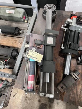 MTS #204.61, Hydraulic Actuator, 11 KIP (50kN), 6" dynamic stroke, 6.8" static, MTS hydraulic service - Image 1