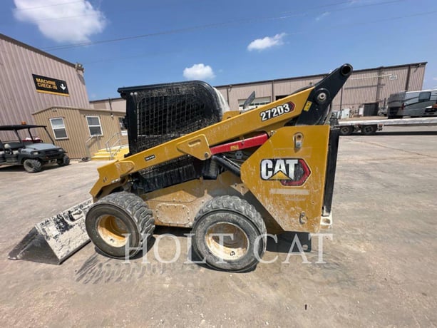 Cat 272D CAB, Skid Steer Loader, 1055 hours, S/N: TP900334, 2023 - Image 1