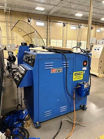 Dusenbery #3000-16, Baloney Slitter, 60" roll width, 15" max. roll diameter, 18" blade, Mitsubishi PLC AC - Image 5