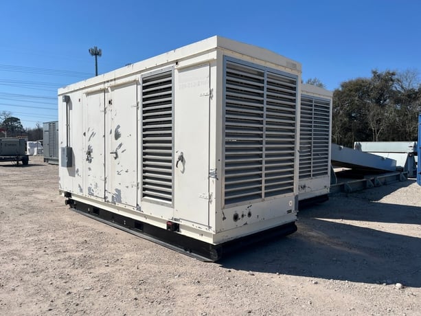 Chillichothe, Sound Attenuated Generator Enclosure; KTA19, QSX15, C15, G3408, CG137, Etc., 2 Available, Good - Image 4